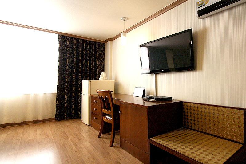 Changwon Olympic Hotel מראה חיצוני תמונה