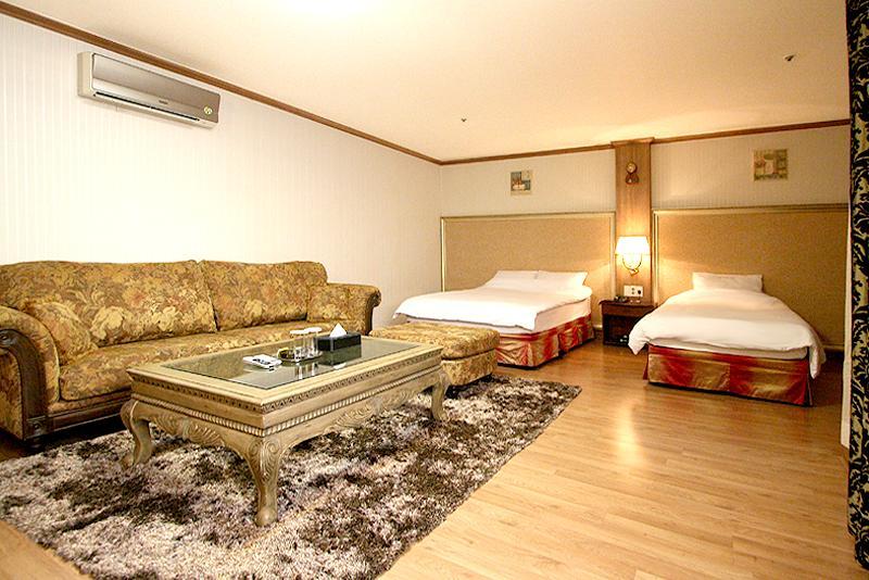 Changwon Olympic Hotel מראה חיצוני תמונה