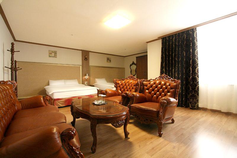 Changwon Olympic Hotel מראה חיצוני תמונה